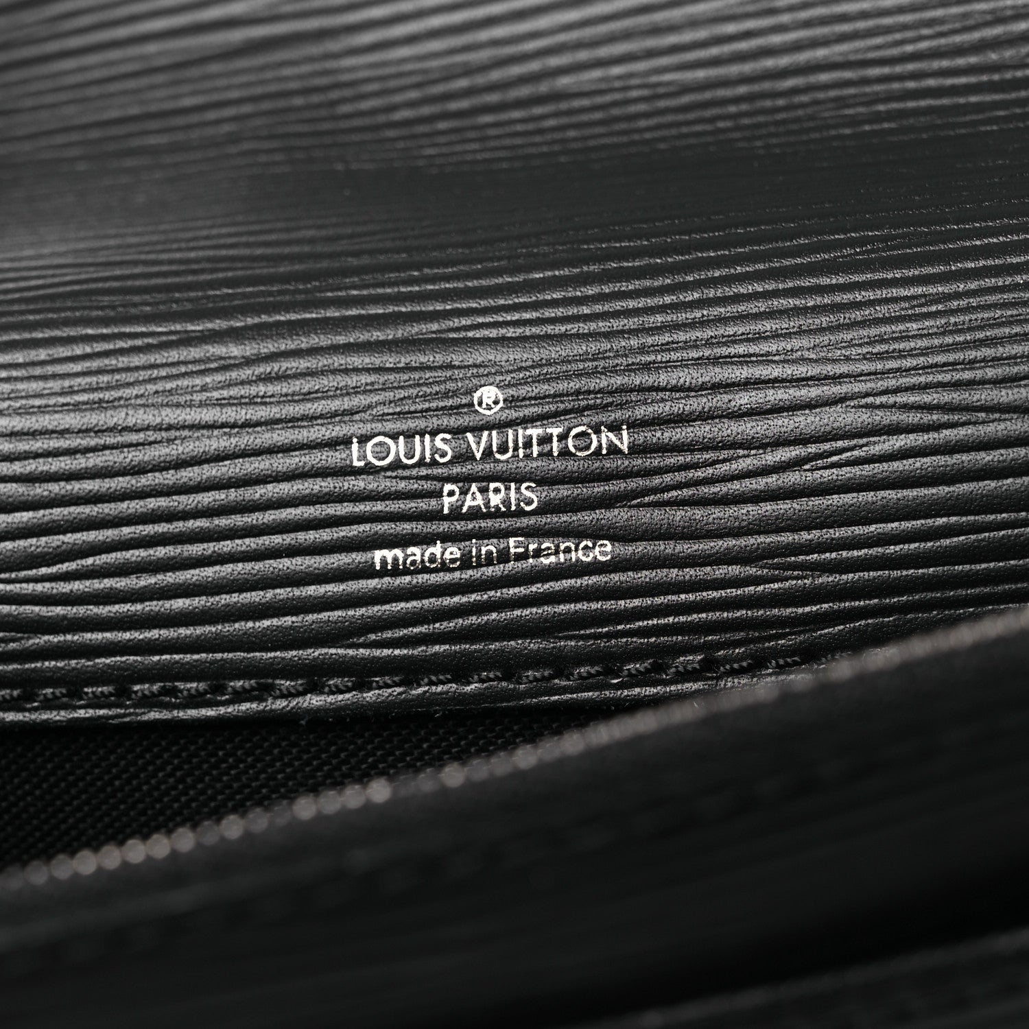 Louis Vuitton Epi Neo Belaia Clutch Black 6 of 12