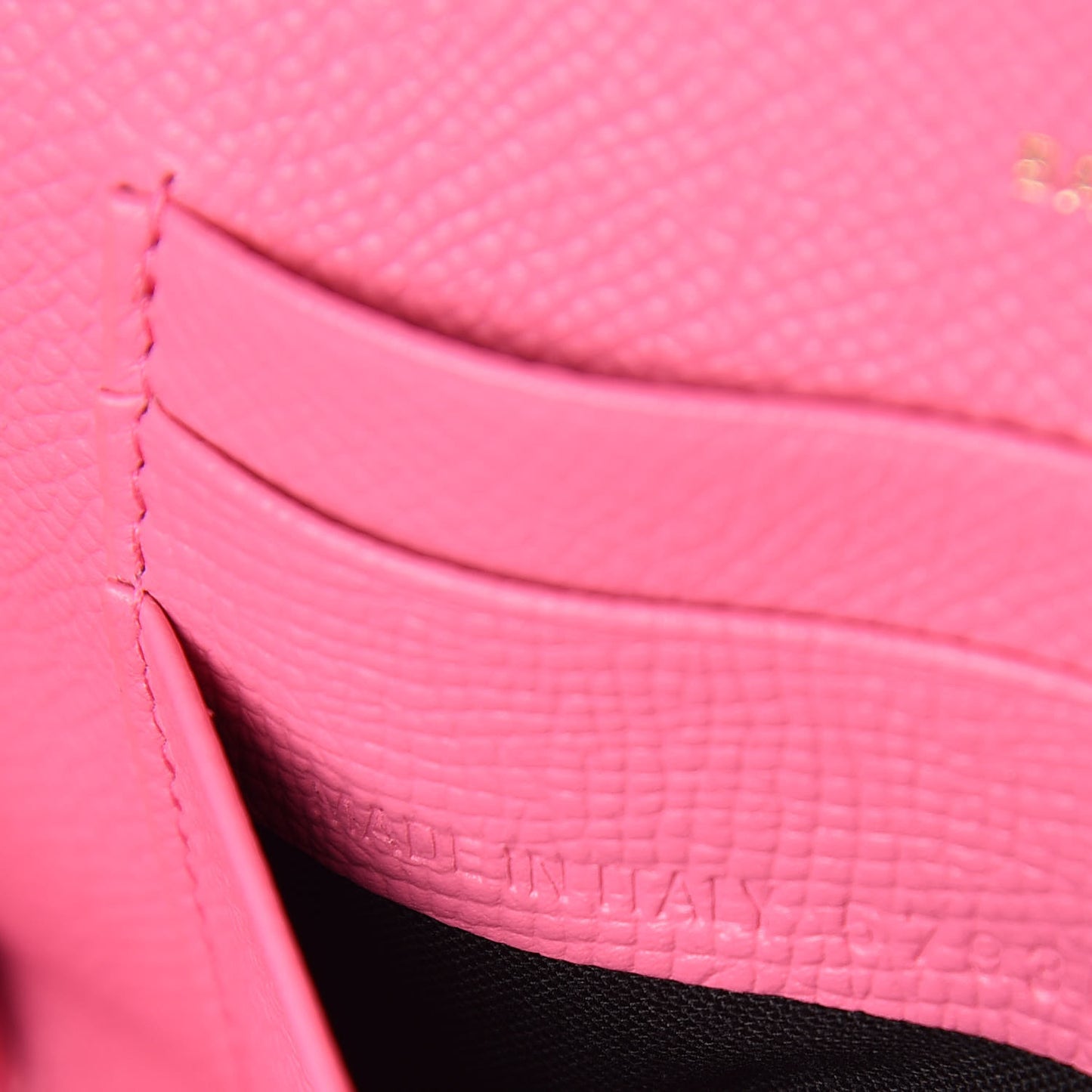 Signature Grained Calfskin Logo Ville Wallet on Chain Bubble Gum Black