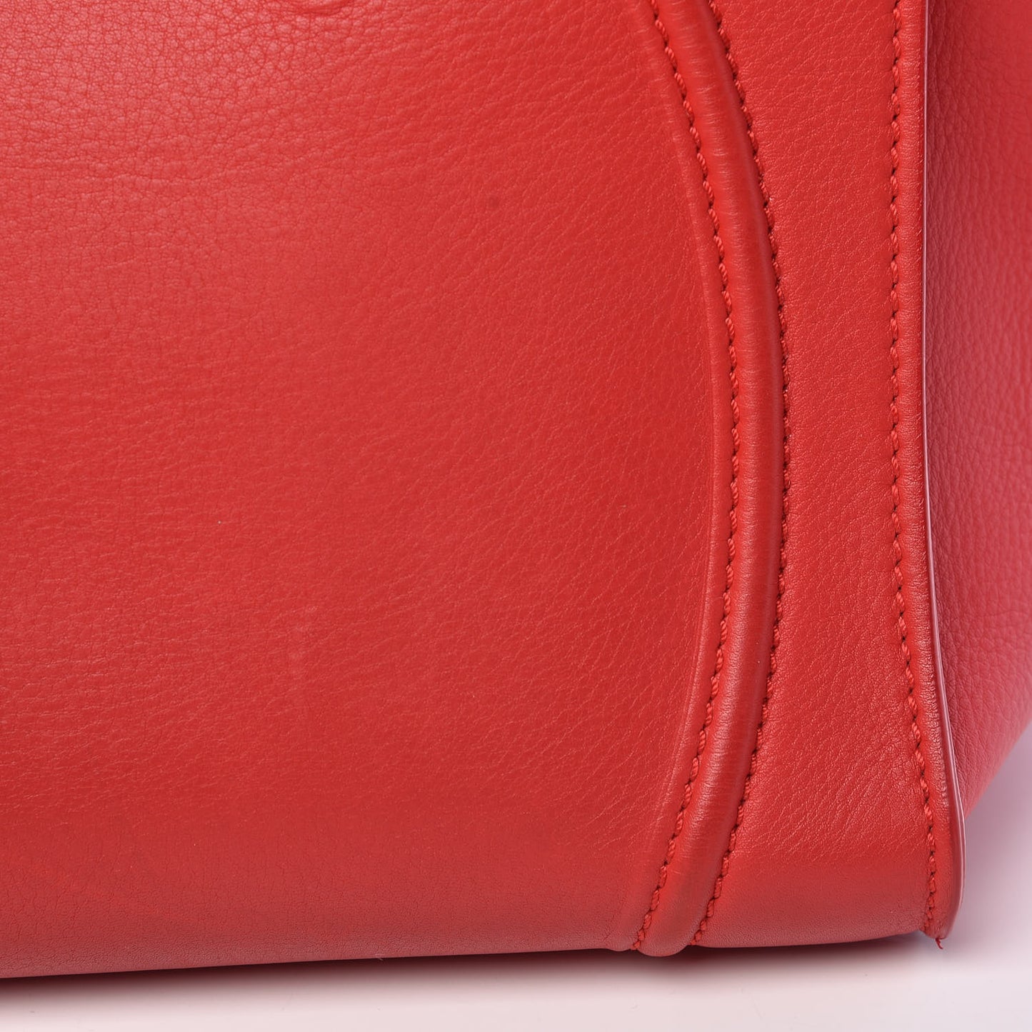 Supple Calfskin Medium Phantom Luggage Vermillion