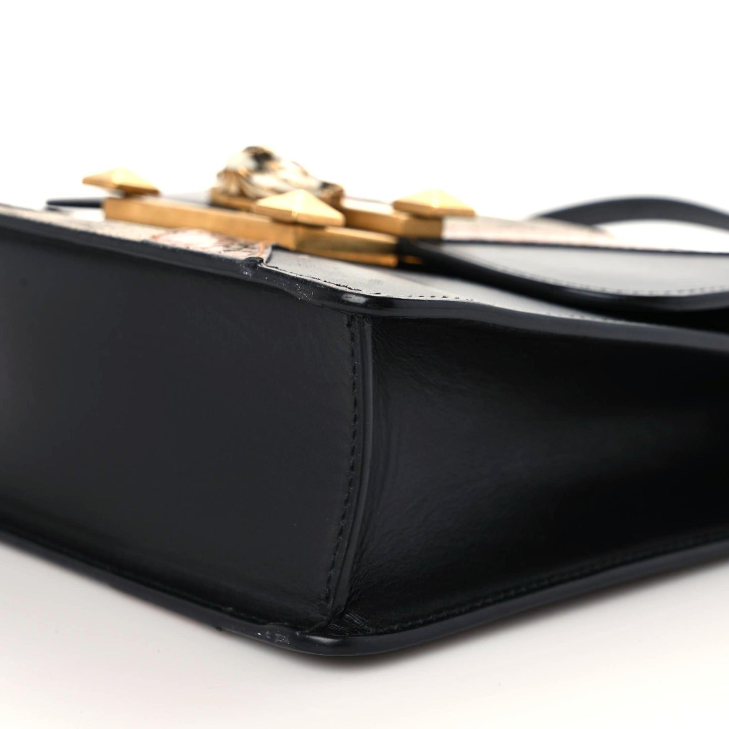 Nappa Elaphe GG Supreme Monogram Medium Osiride Shoulder Bag Black Bright Cuir Beige Ebony