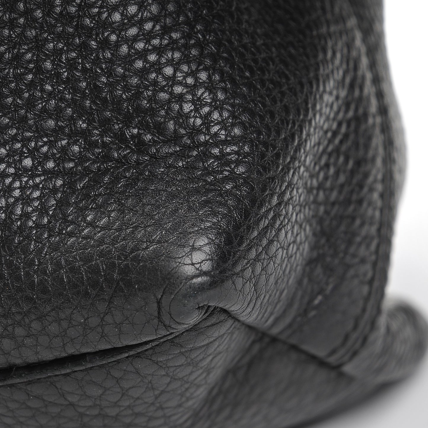 Pebbled Calfskin Medium Soho Chain Shoulder Bag Black
