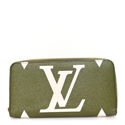 Louis Vuitton Monogram Giant Zippy Wallet Kaki White 1 of 7