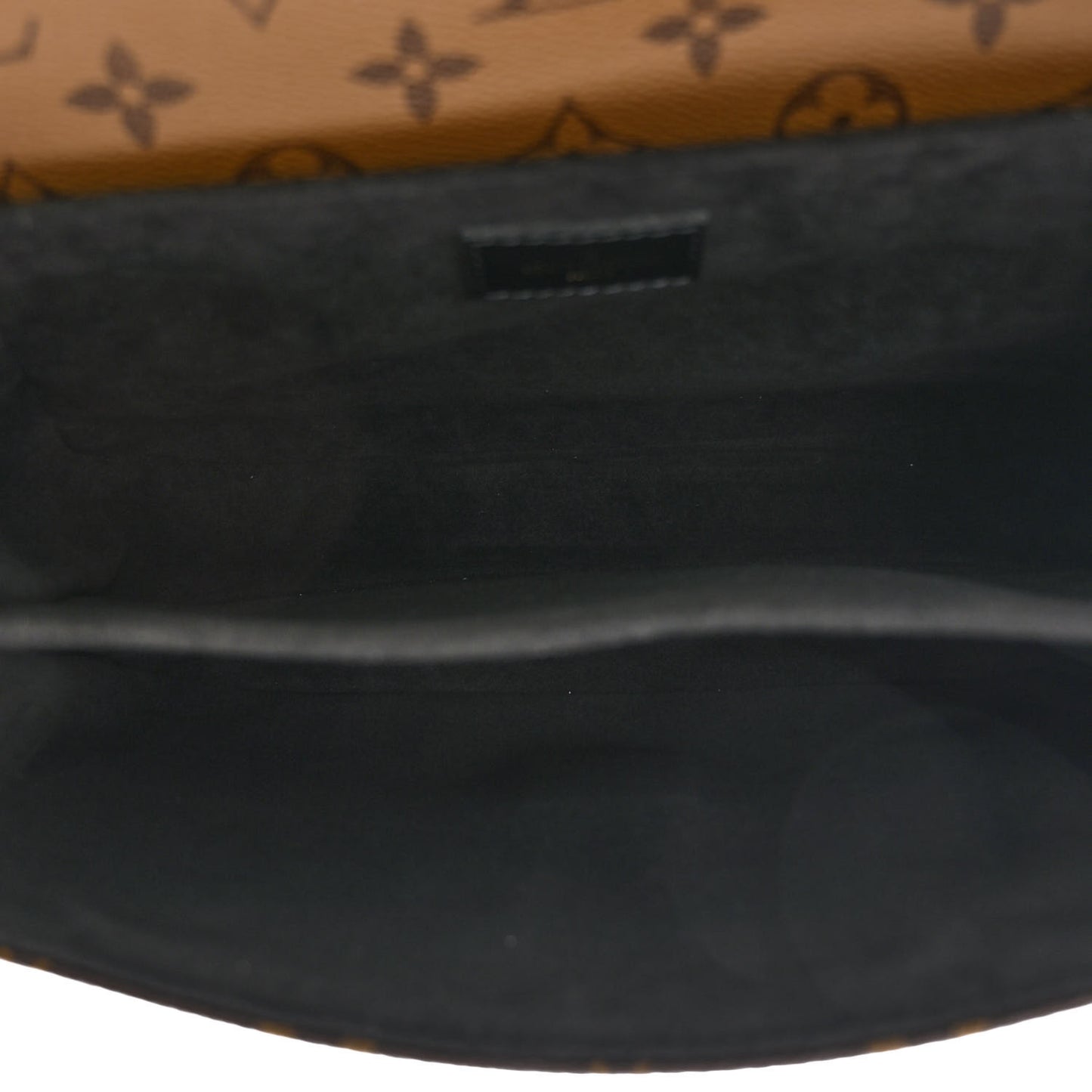 Reverse Monogram Pochette Metis