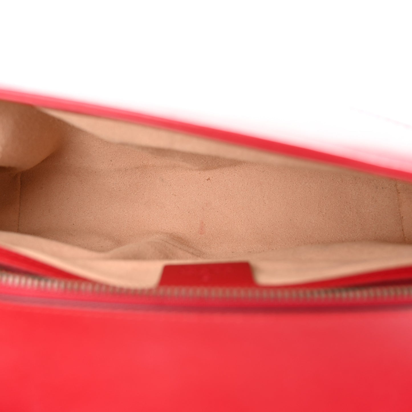 Calfskin Matelasse Small GG Marmont Shoulder Bag Hibiscus Red