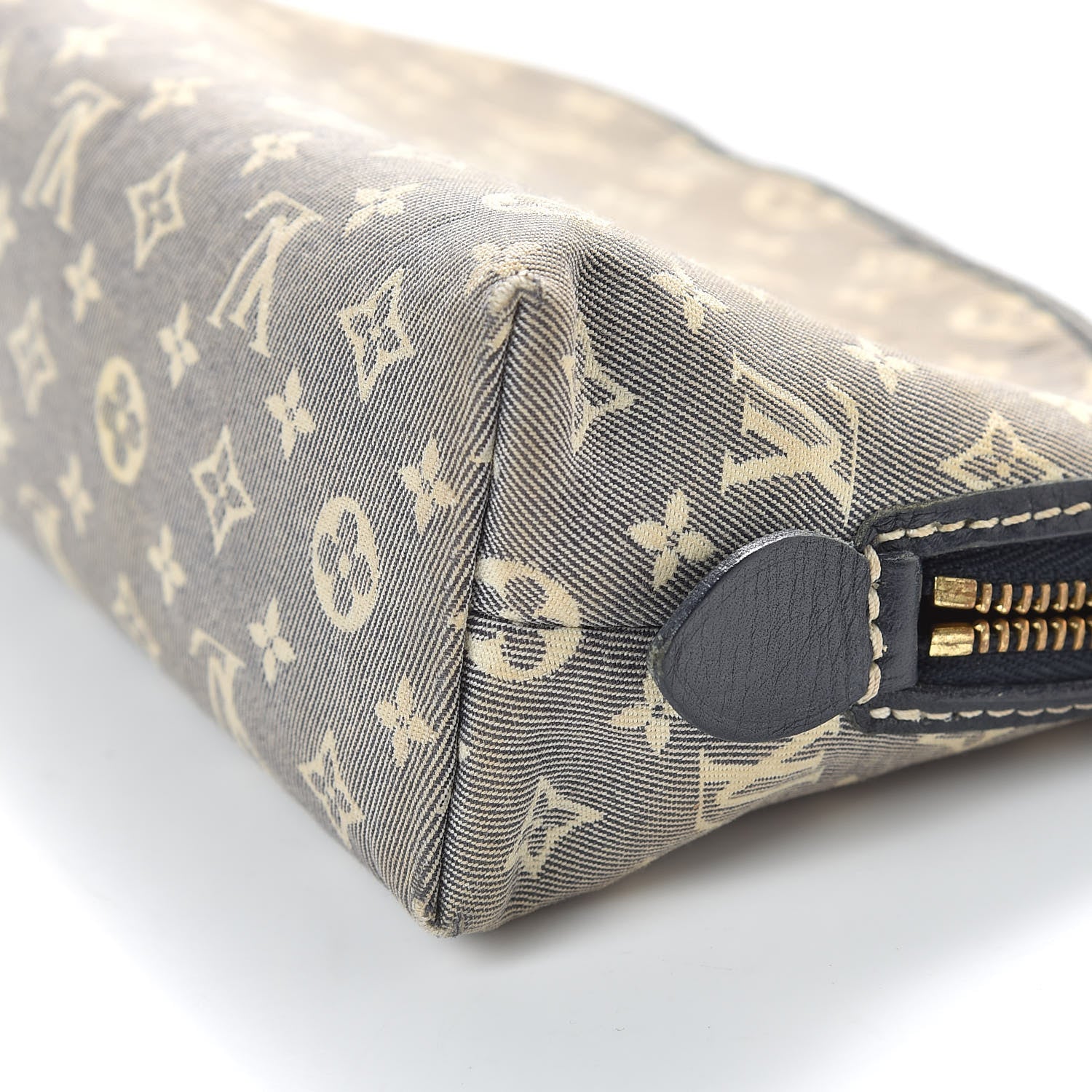 Louis Vuitton Monogram Idylle Cosmetic Pouch Encre 7 of 9