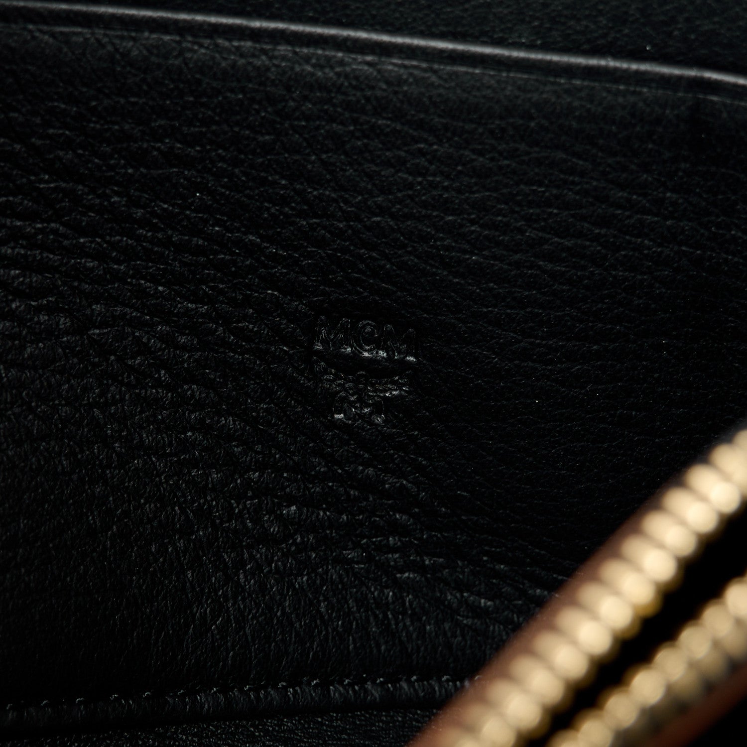 MCM Calfskin Ottomar Monogram Large Aren Zip Wallet Black 6 of 8