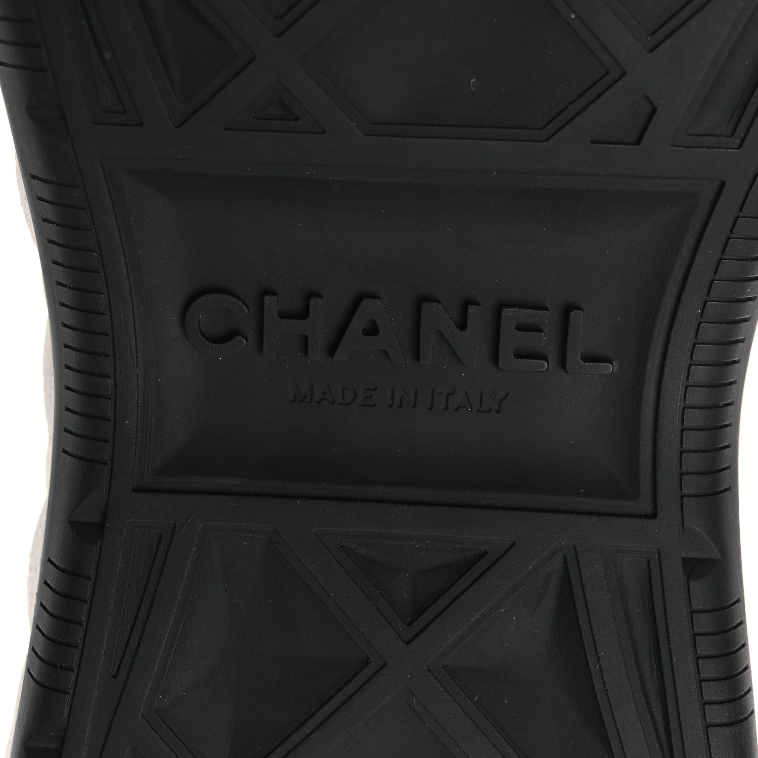 Chanel Velvet Calfskin Mixed Fibers CC Sneakers 40.5 Ivory Black 8 of 11