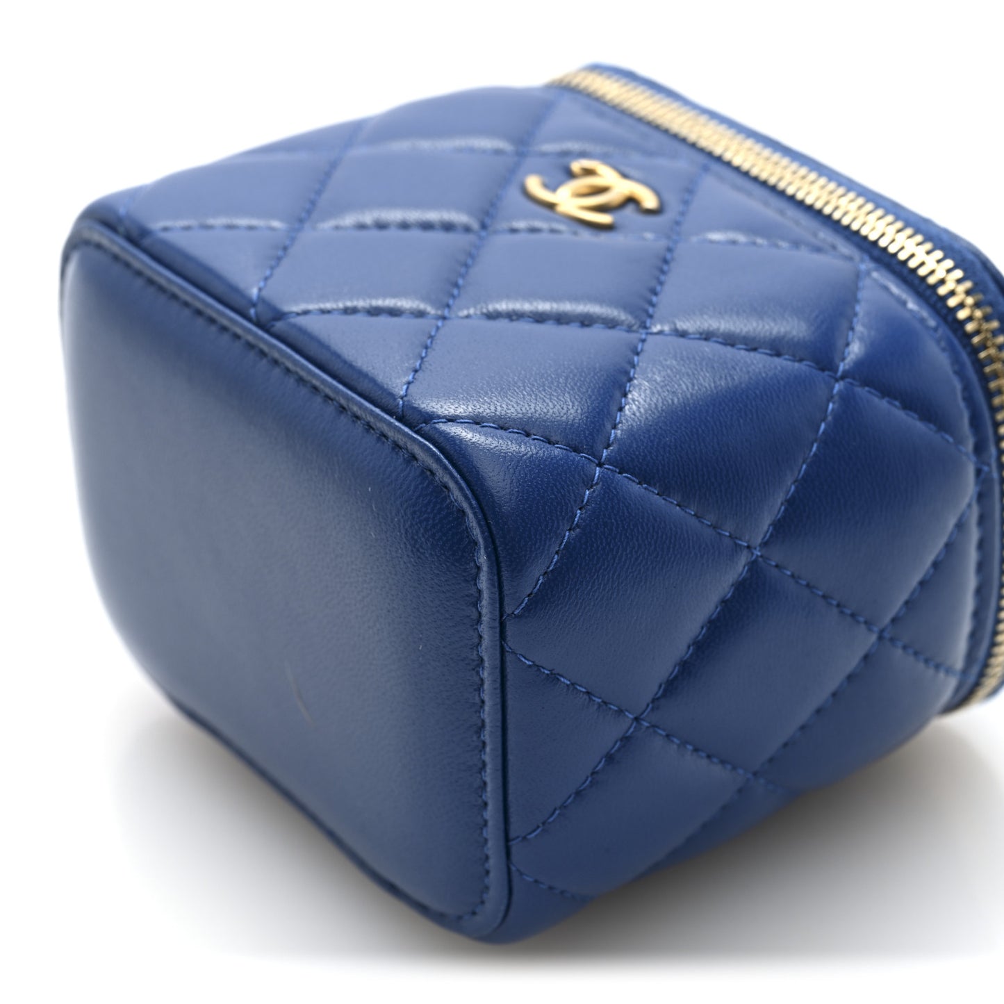Lambskin Quilted Pearl Crush Mini Vanity Case With Chain Blue