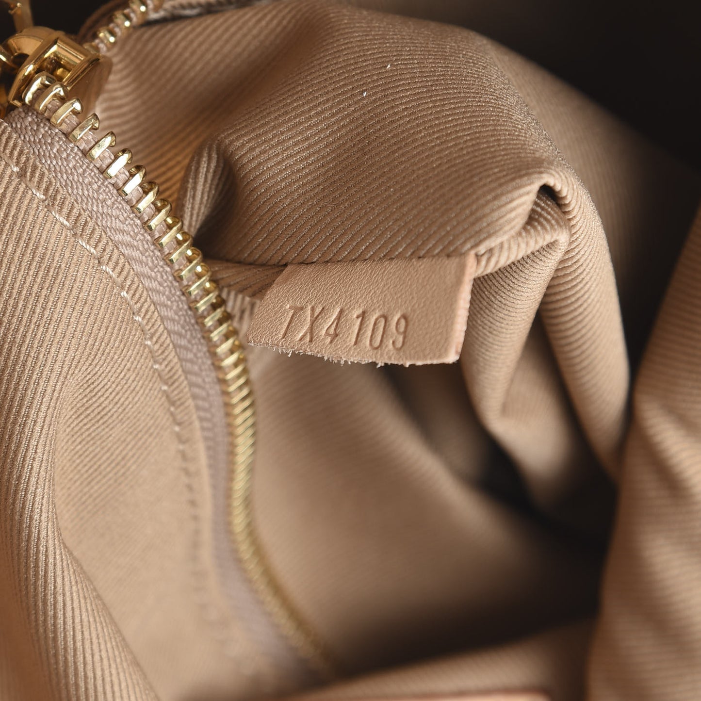 Monogram Graceful MM