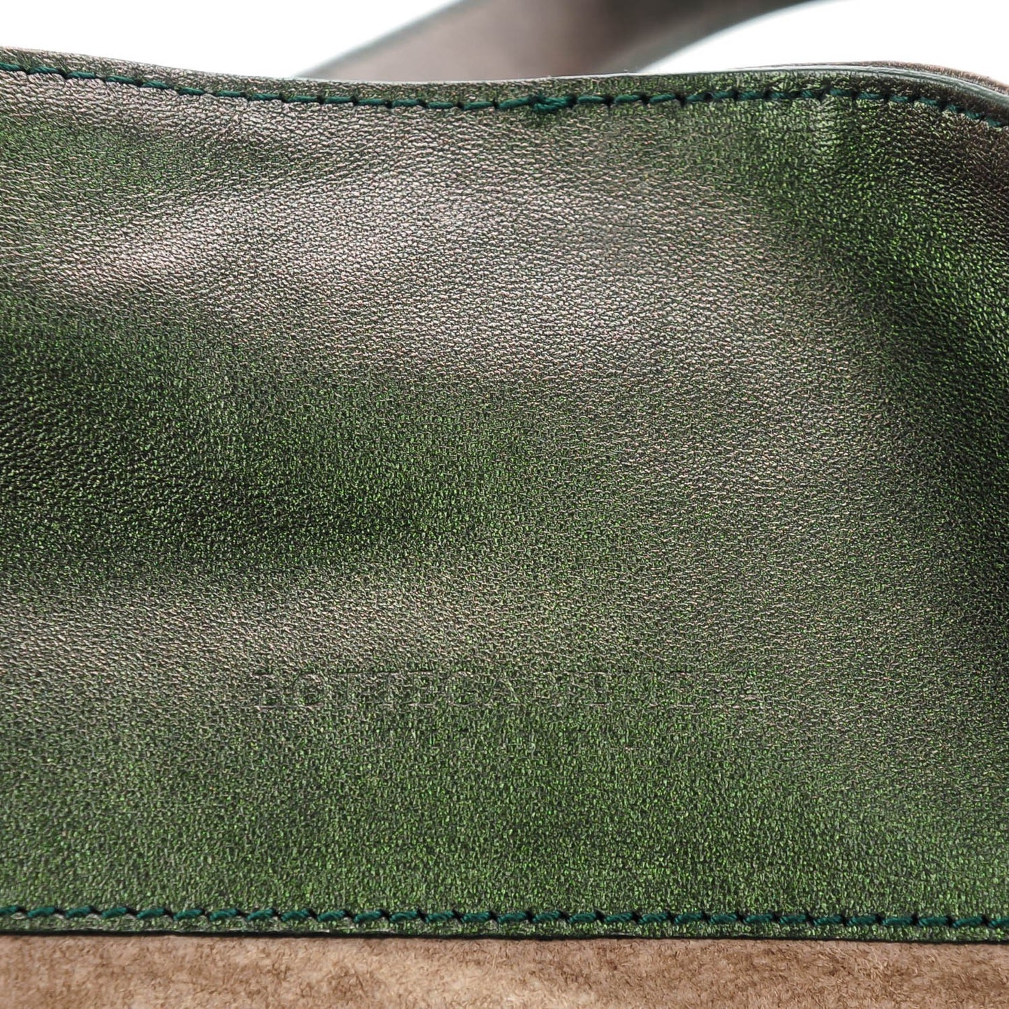 Iridescent Scarabee Pocket Tote Green