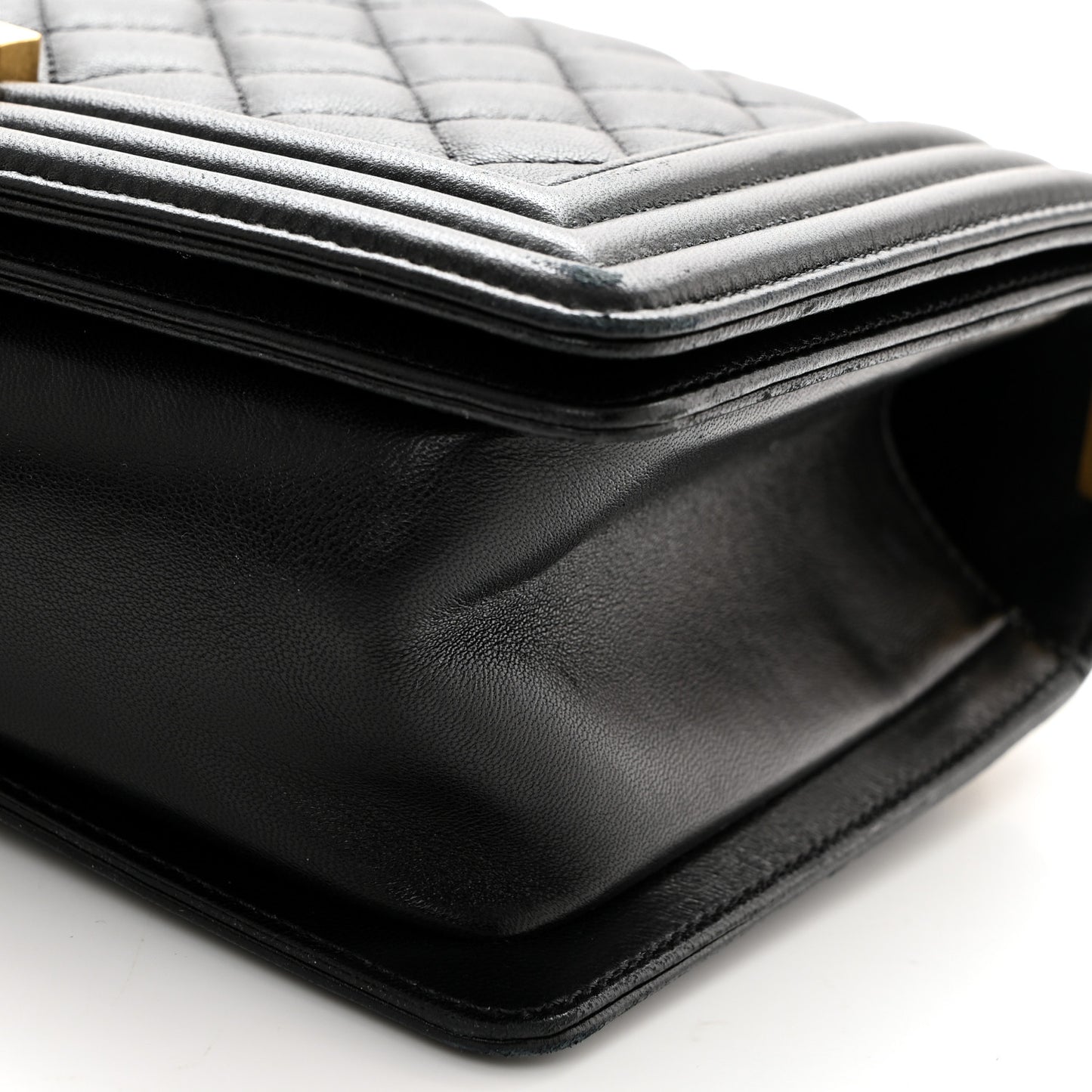 Lambskin Quilted Medium Boy Flap Black