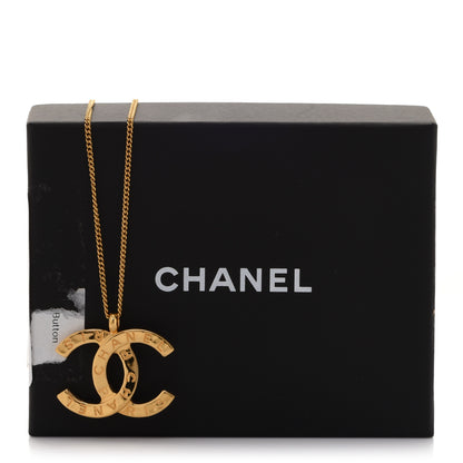 Chanel Metal CC Paris Button Necklace Gold 6 of 6