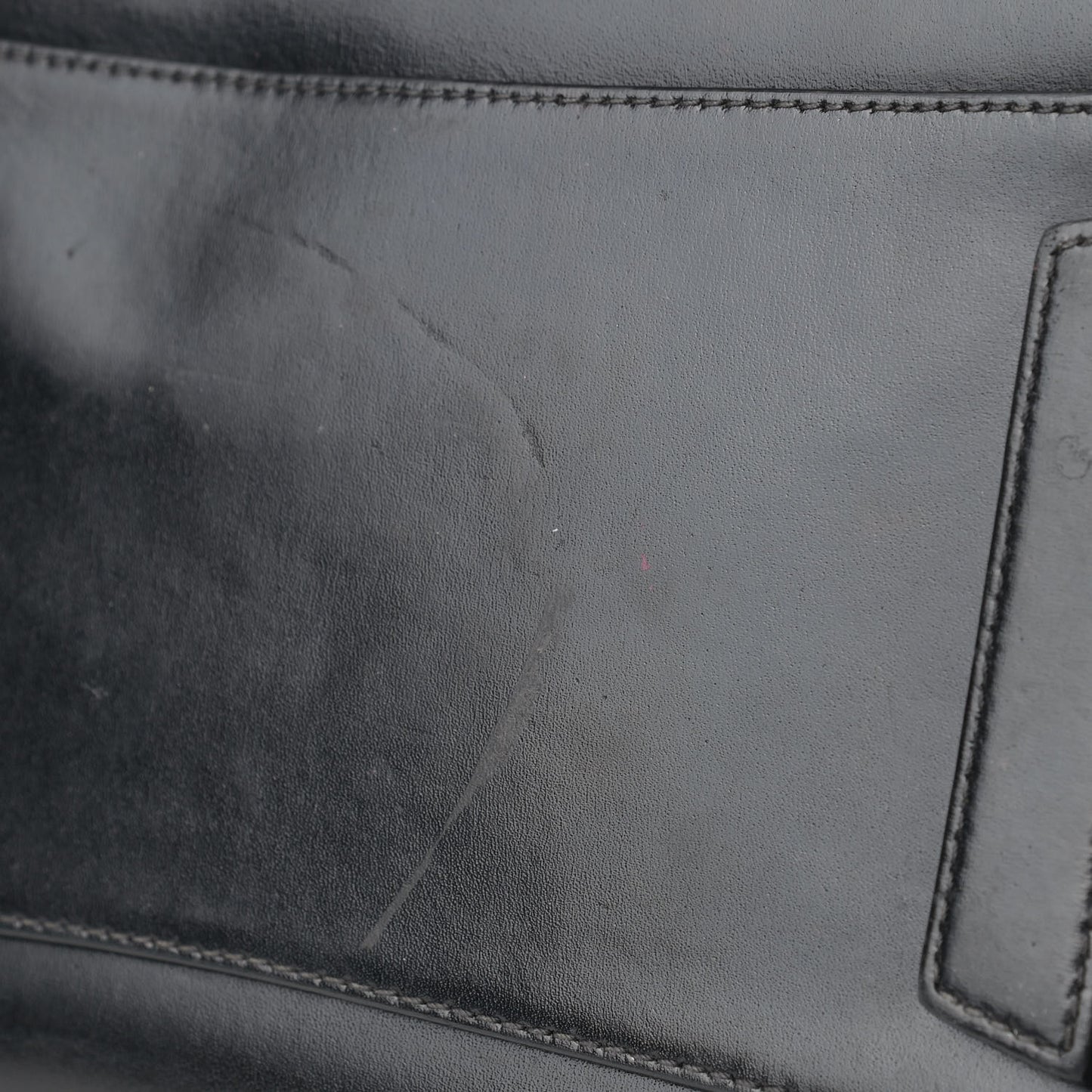 Shiny Lord Calfskin Medium Antigona Black