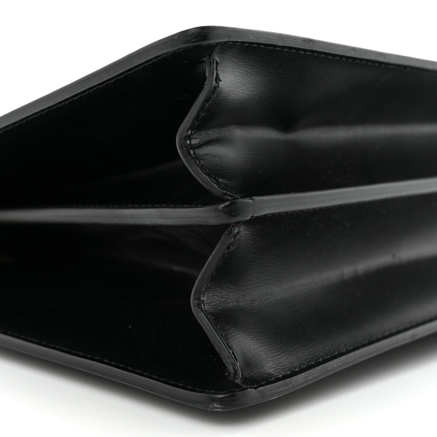 Box Calfskin Medium Clasp Bag Black
