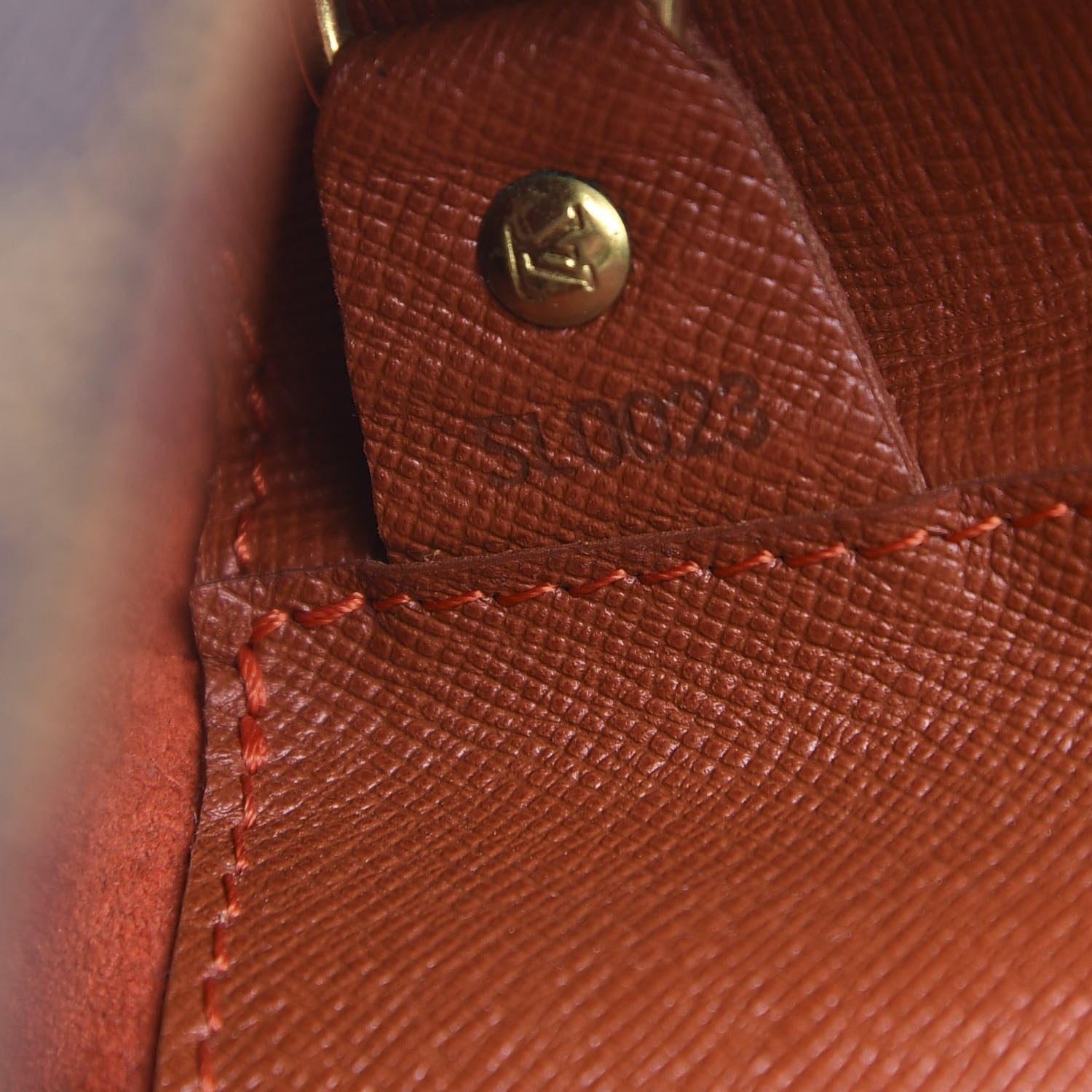 Louis Vuitton Damier Ebene Musette GM 6 of 9