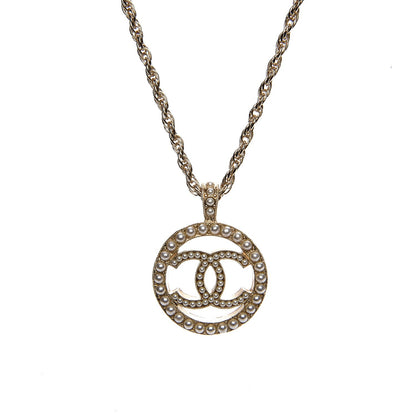Chanel Pearl CC Short Necklace Gold 4 of 7