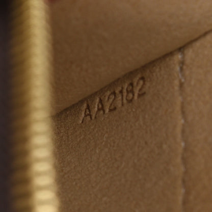 Louis Vuitton Monogram Pochette Milla MM 9 of 9