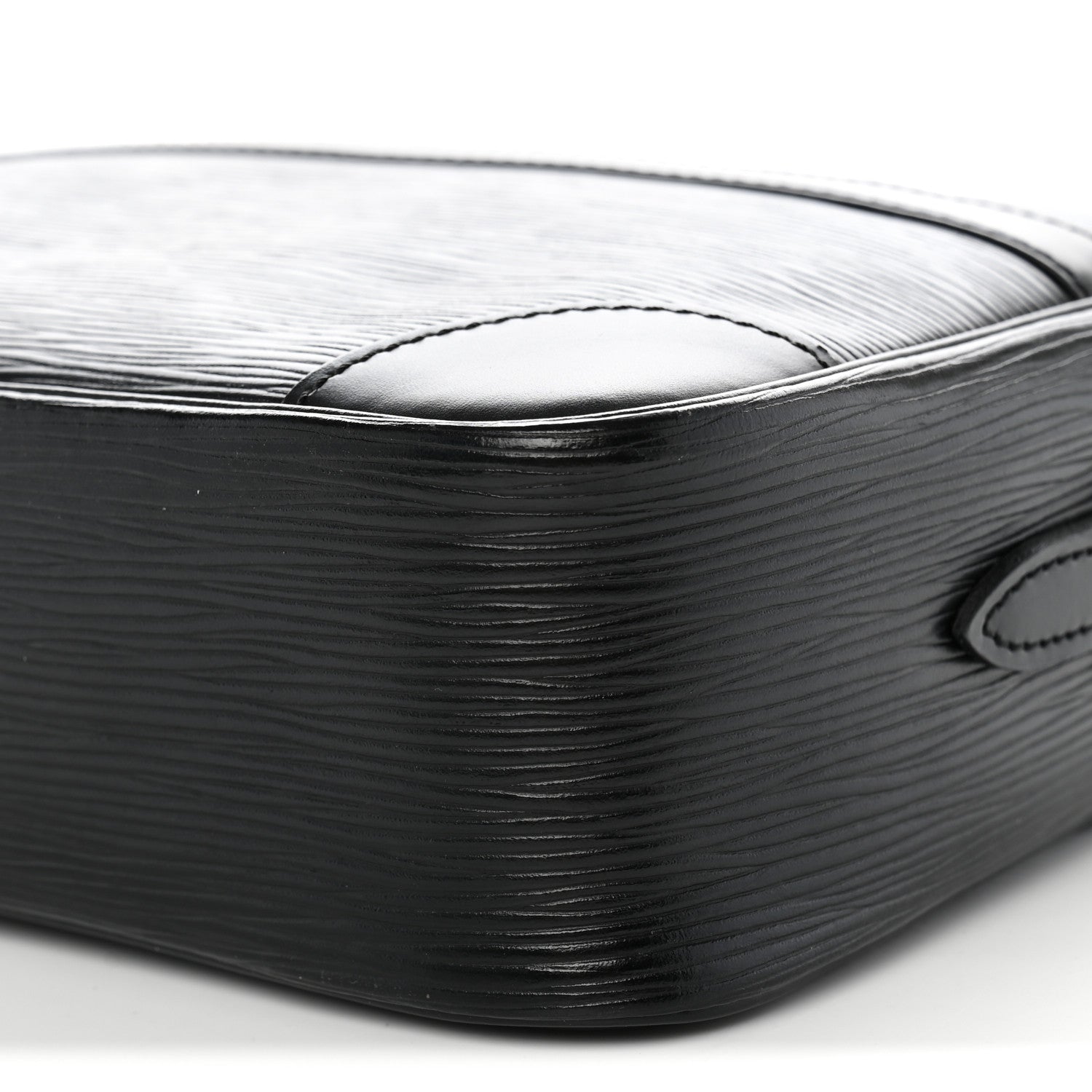 Louis Vuitton Epi Trocadero 24 Black 9 of 11