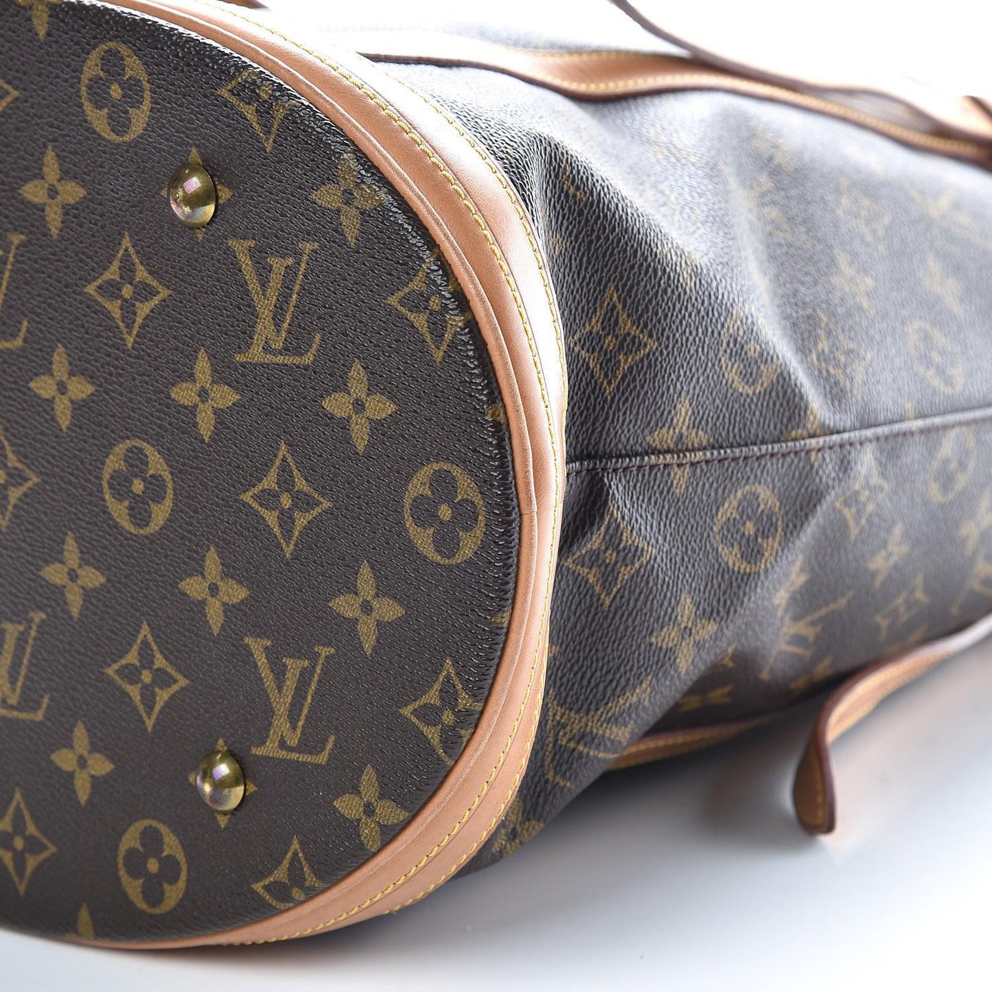 Monogram Bucket 27