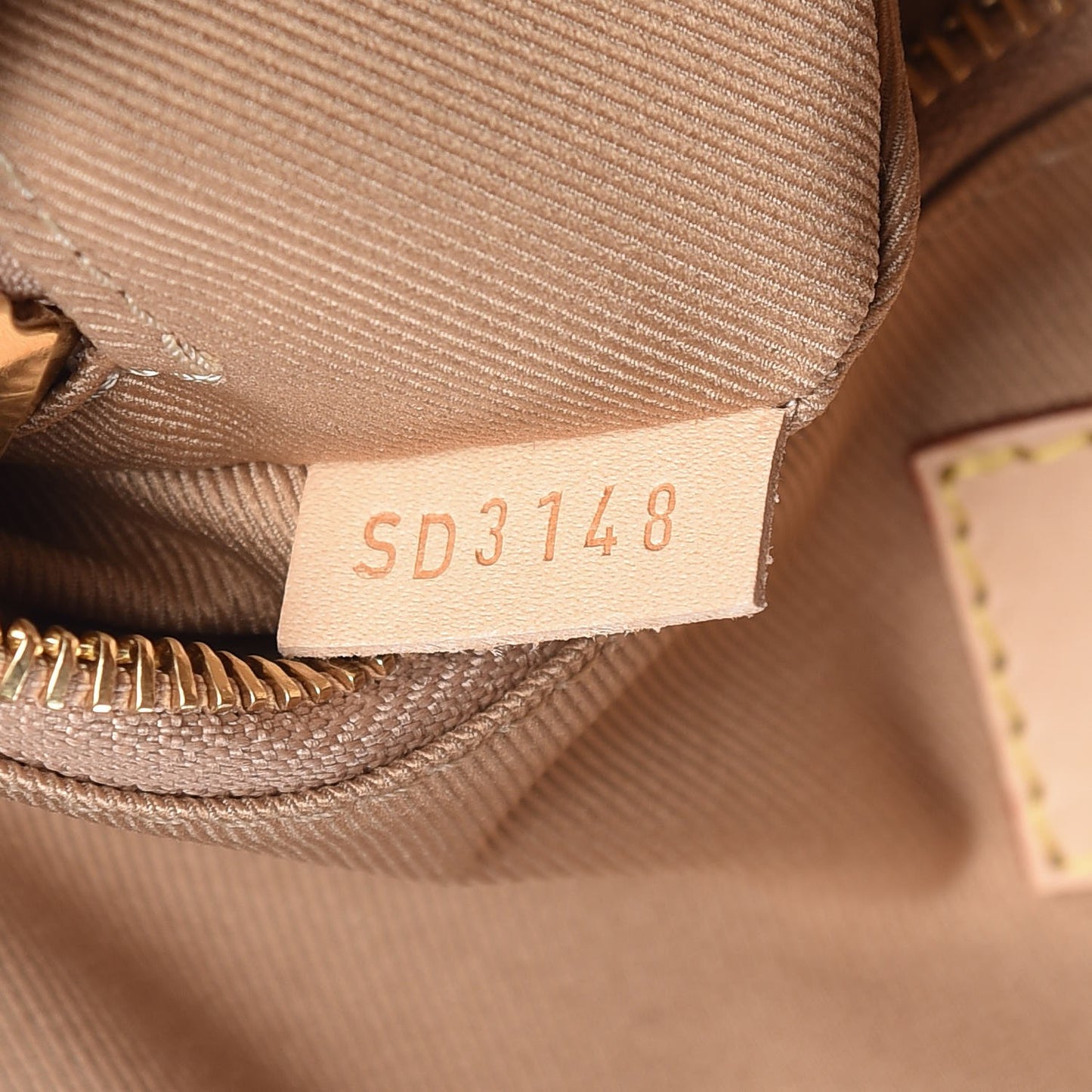 Damier Azur Graceful PM Beige