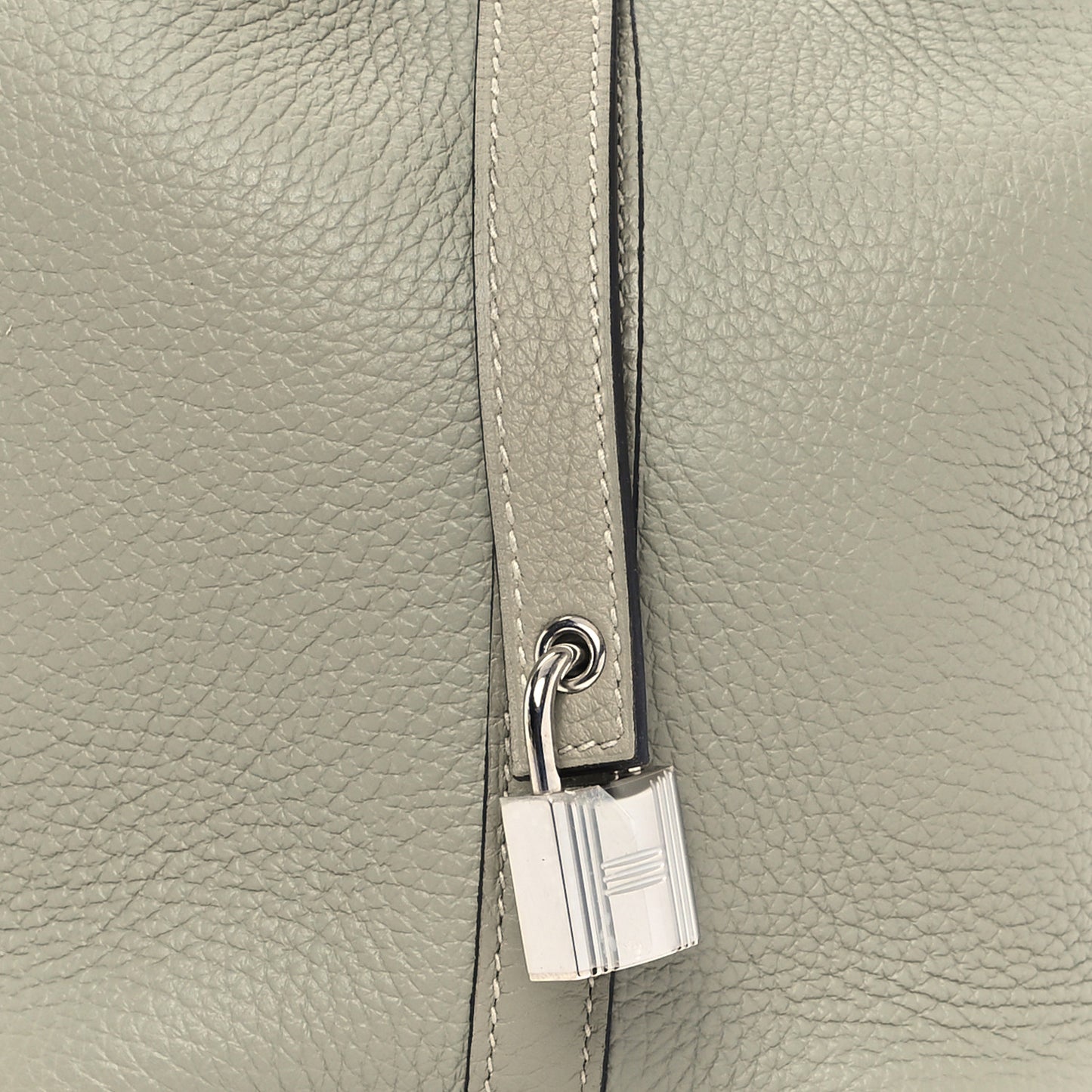 Taurillon Clemence Picotin Lock 18 PM Sauge