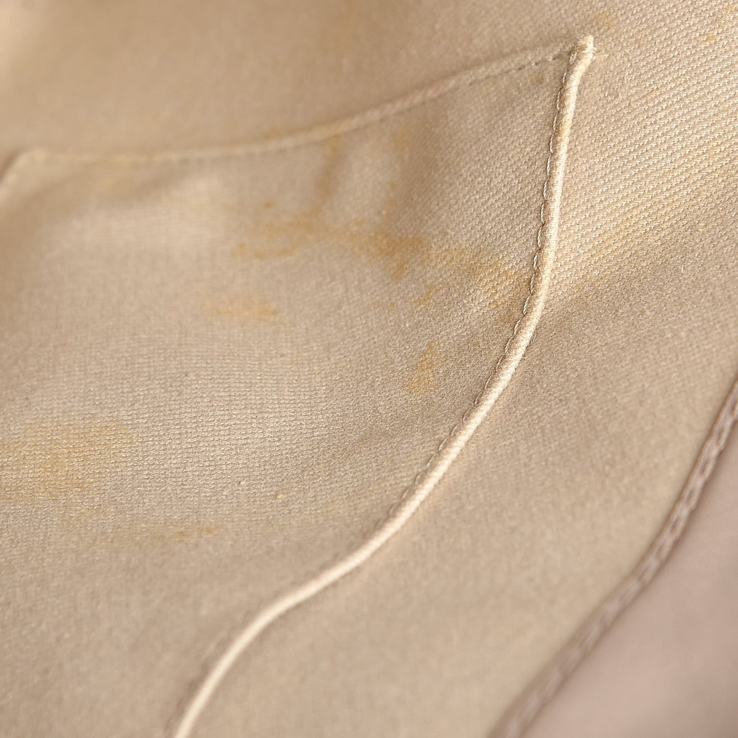 Calfskin Double Stitch Large Hamptons Flap Bag Beige