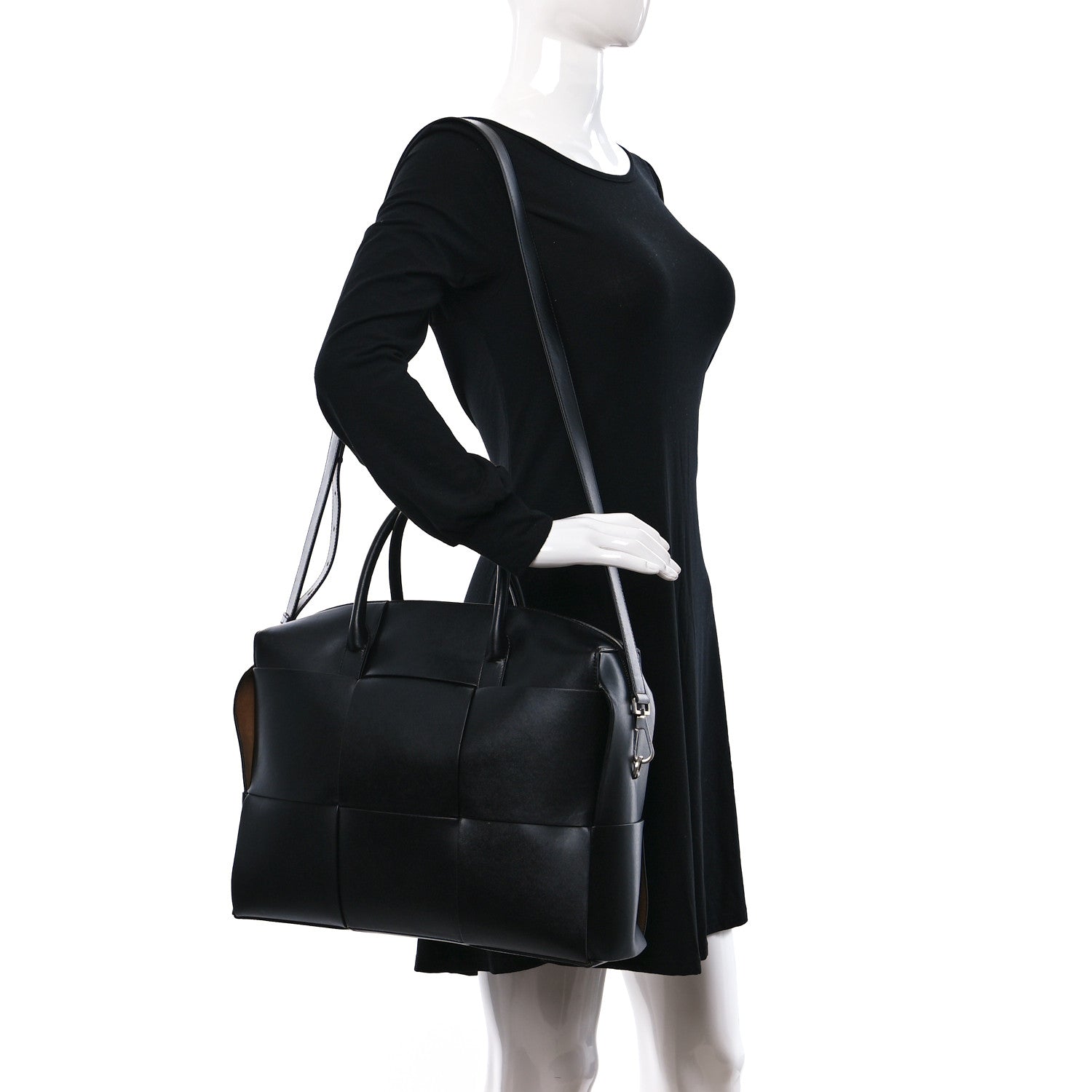 Bottega Veneta Calfskin Maxi Intrecciato Arco Briefcase Black 2 of 9