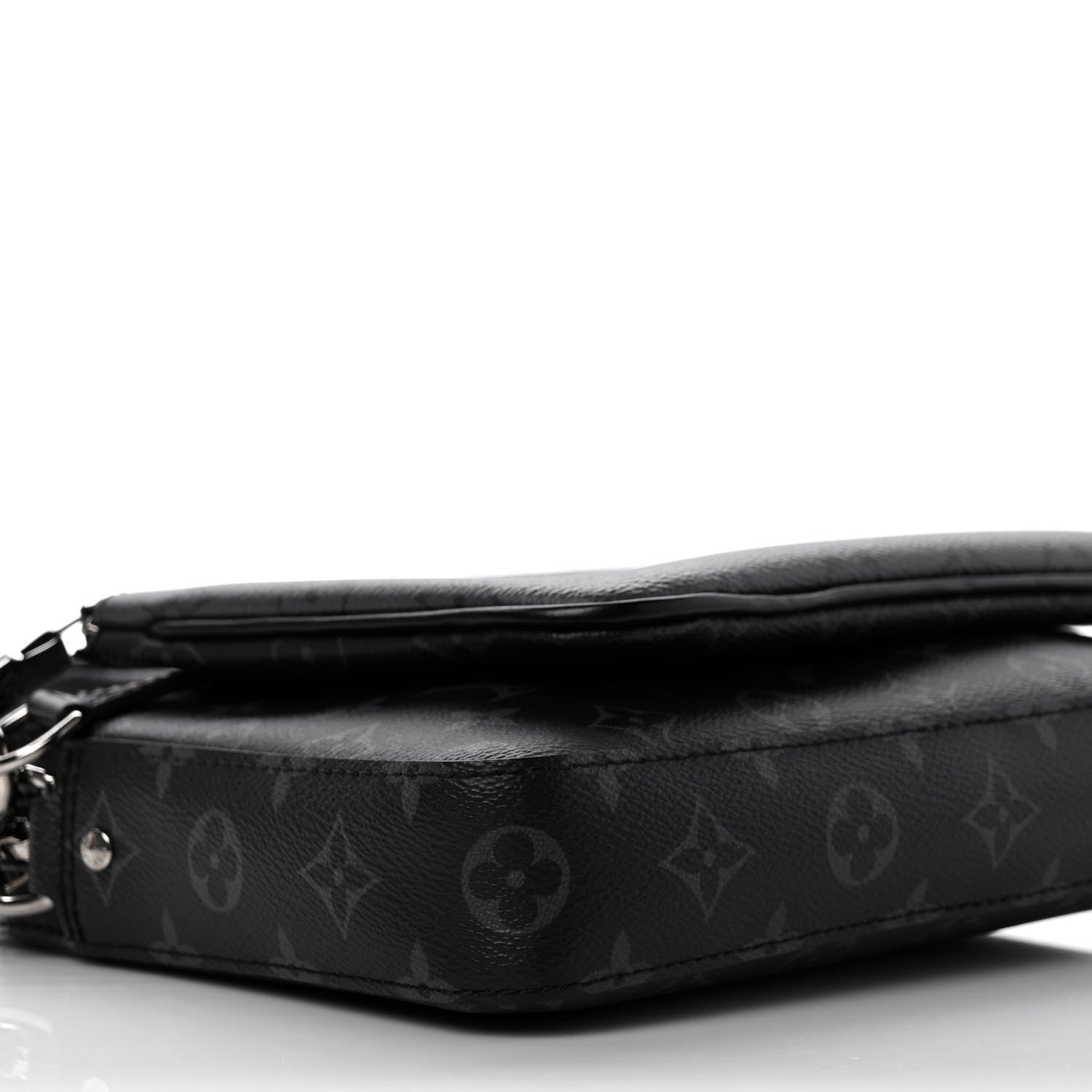 Louis Vuitton Reverse Monogram Eclipse Trio Messenger 7 of 8