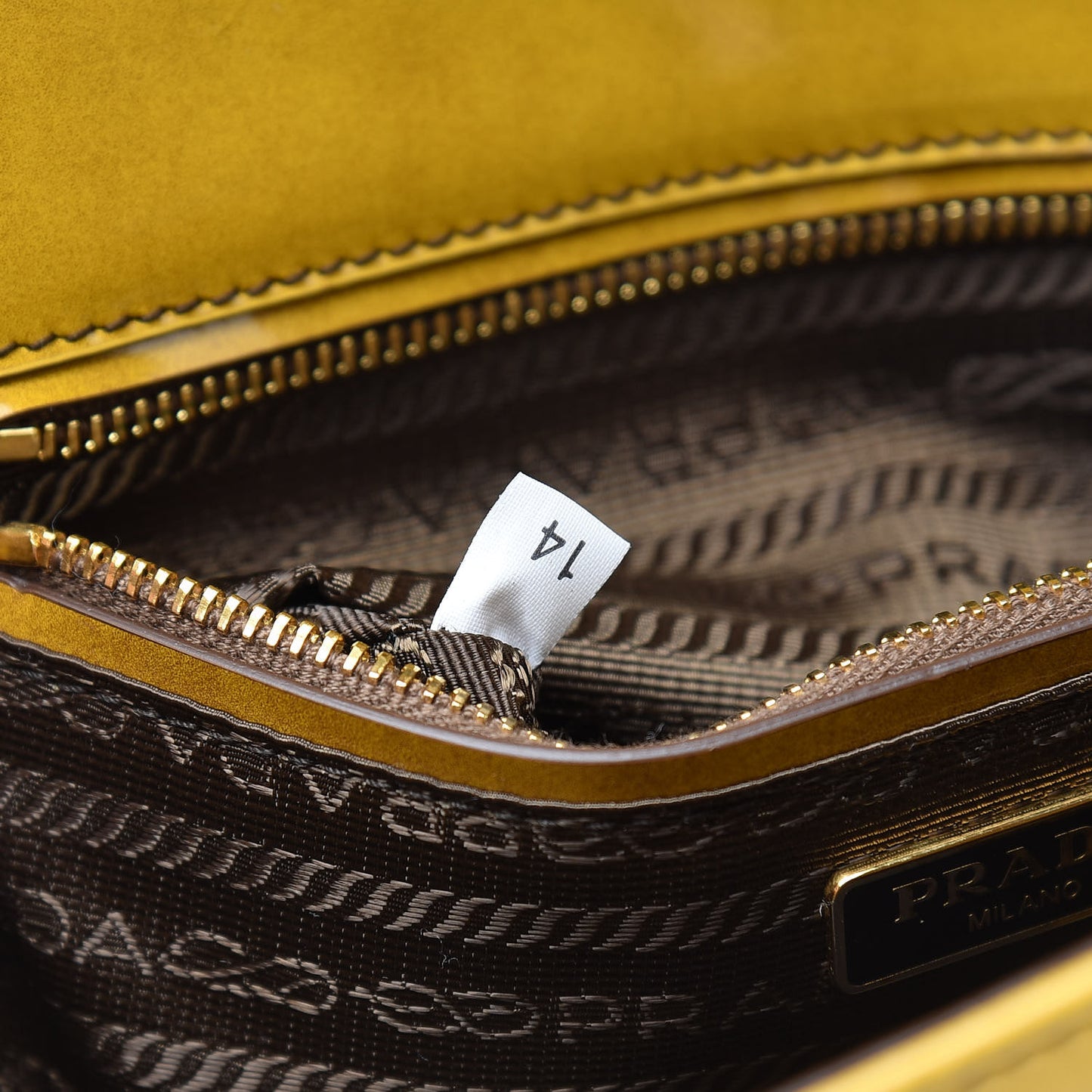 Spazzolato Crossbody Bag Sole Fume