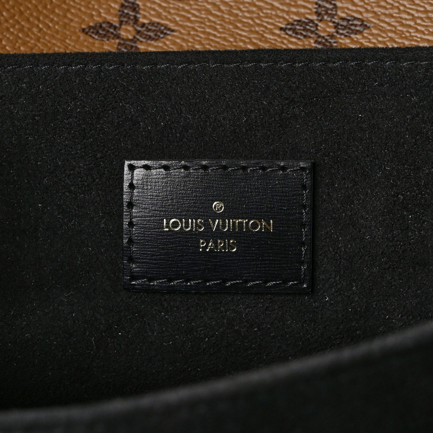 Reverse Monogram Pochette Metis