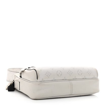 Louis Vuitton Taigarama Outdoor Messenger Antartica 4 of 11