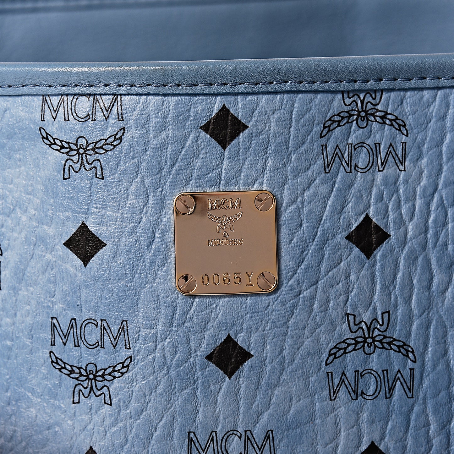 Visetos Medium Anya Zip Top Shopper Tote Blue