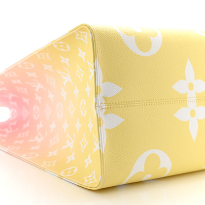 Louis Vuitton Monogram Giant By The Pool OnTheGo GM Light Pink 9 of 10