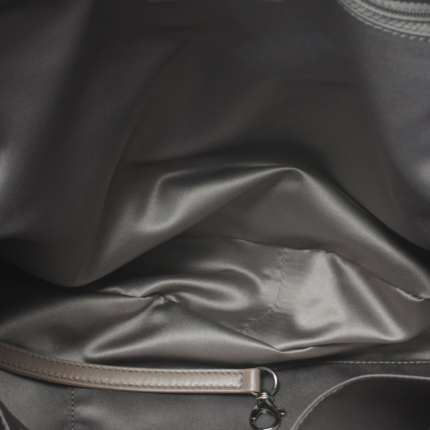 Chanel Leather Bubble Quilt Hobo Grey 7 of 9