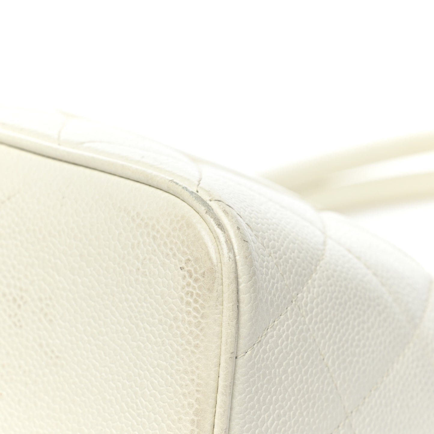 Caviar Quilted Medallion Tote White