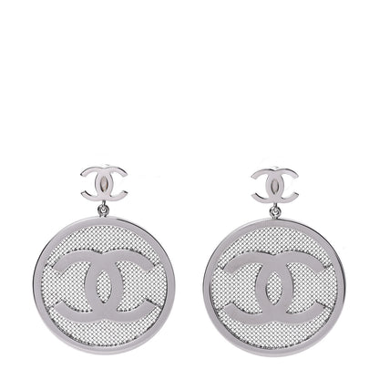 Chanel Mesh CC Earrings Ruthenium 1 of 5