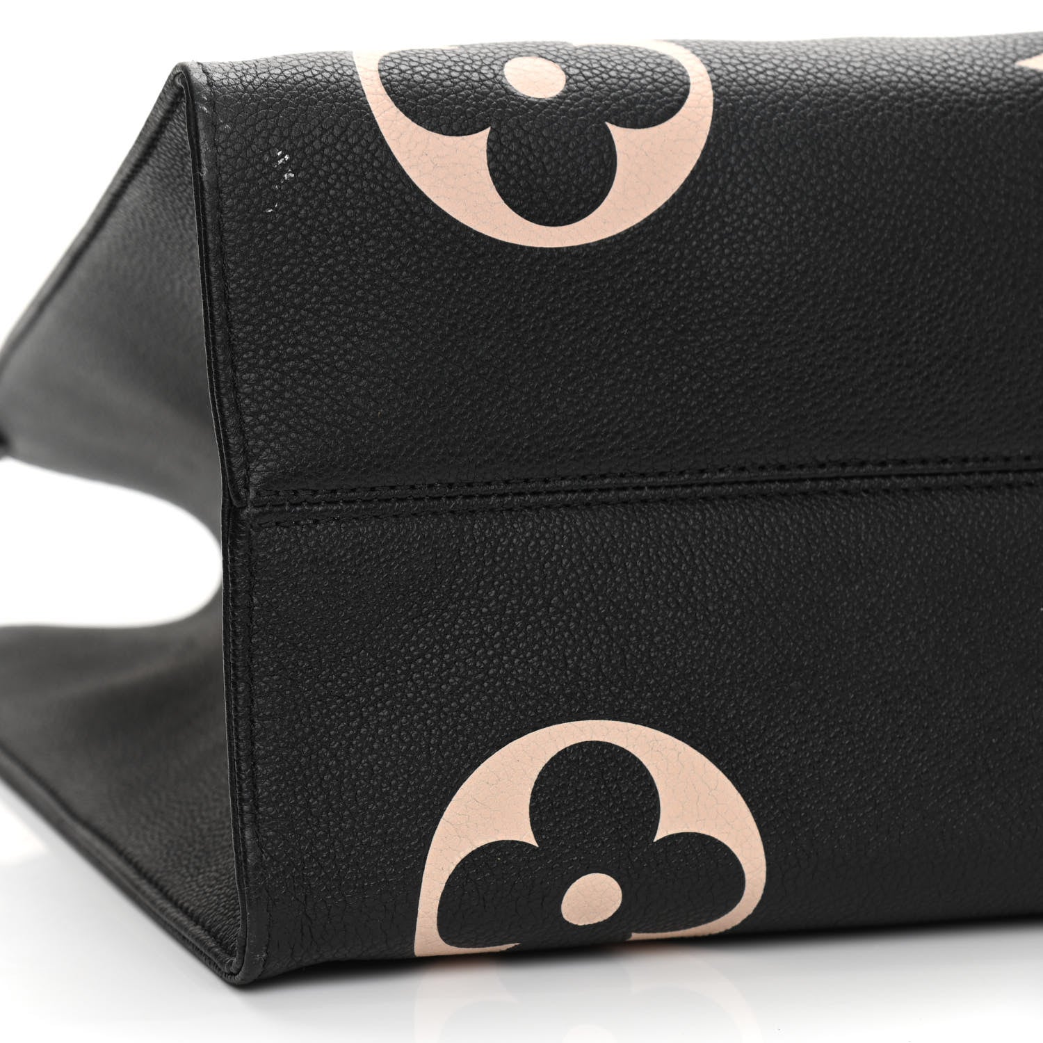 Louis Vuitton Empreinte Monogram Giant Onthego GM Black Beige 15 of 19