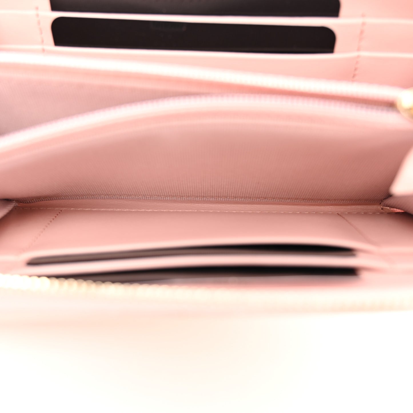 Lambskin Quilted Chanel 19 Zipped Wallet Light Pink