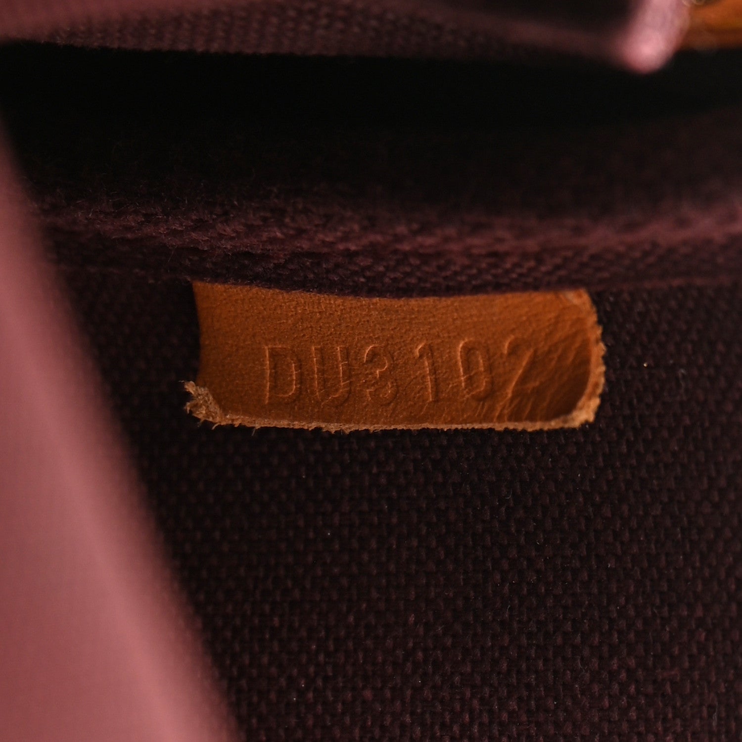 Louis Vuitton Monogram Favorite MM 7 of 10