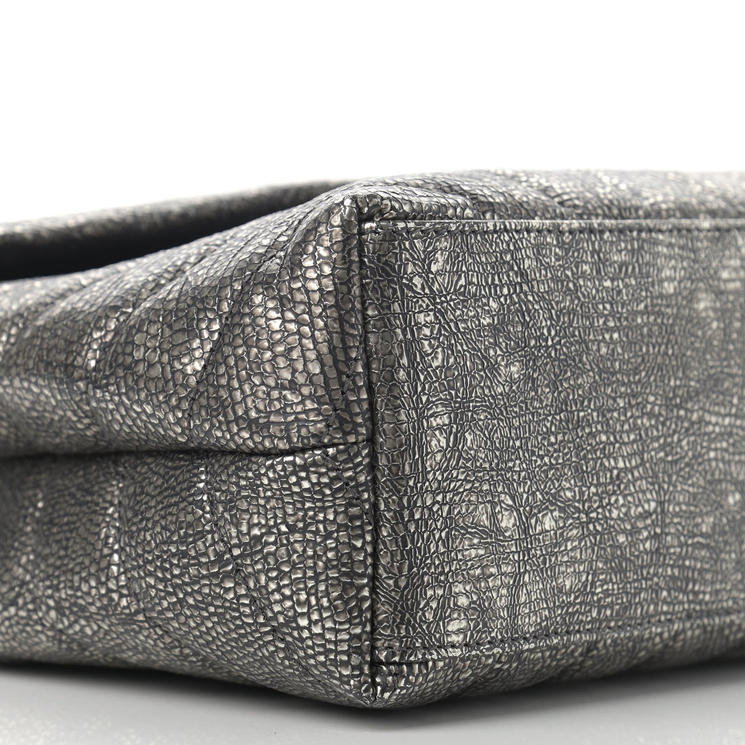Saint Laurent Metallic Grain De Poudre Monogram Small Loulou Chain Satchel Gun Metal 9 of 10