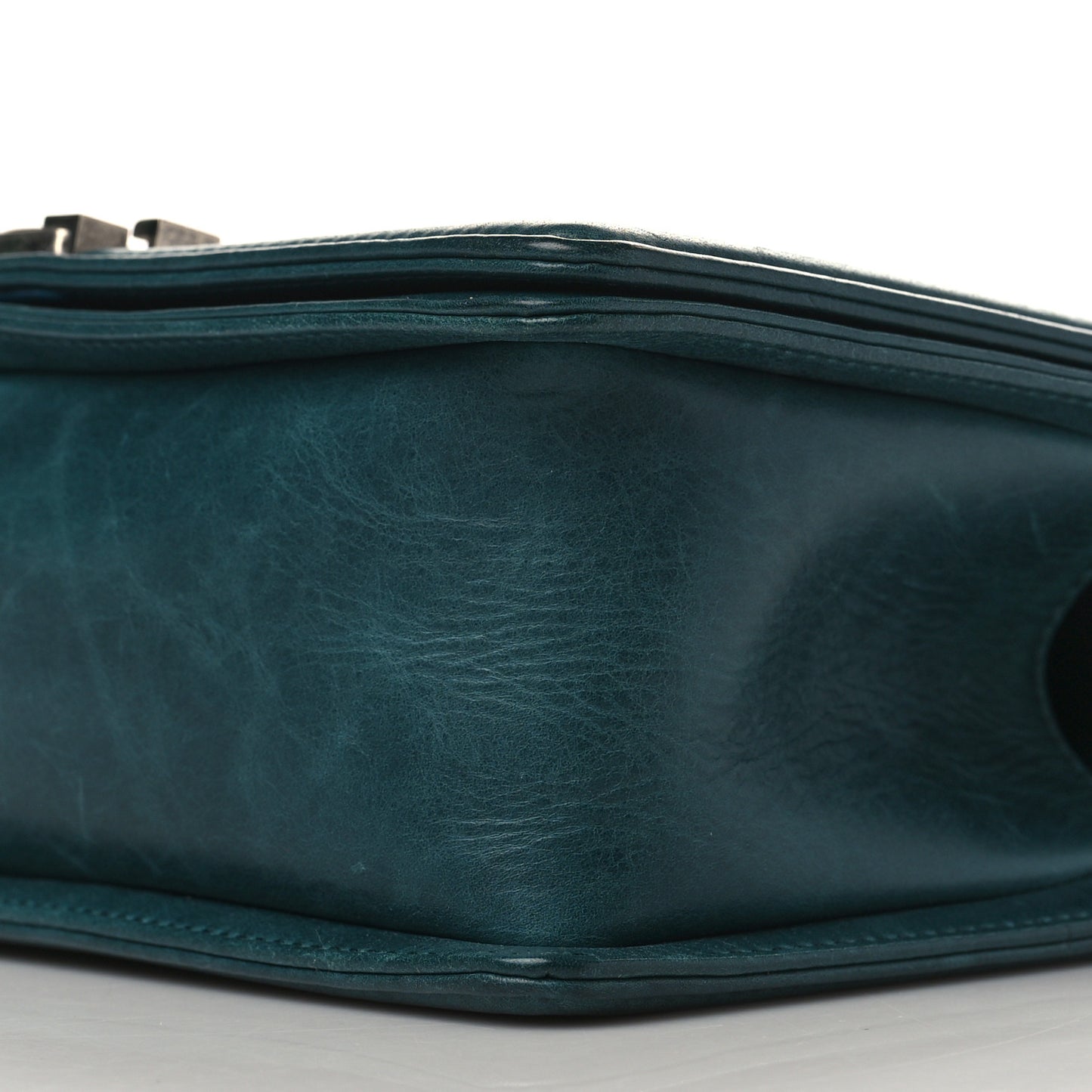 Calfskin Double Stitch Medium Boy Flap Green
