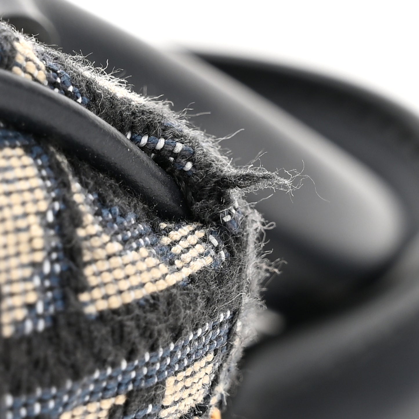 Oblique Nano Groove 17 Bag Blue