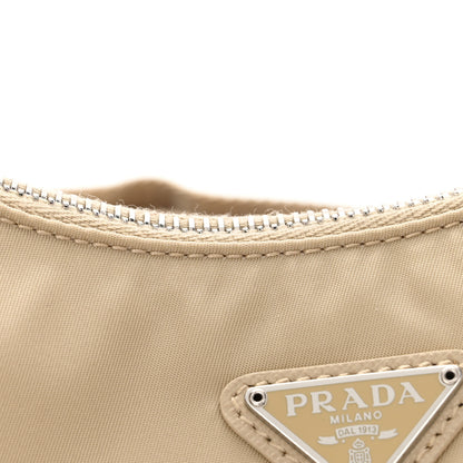 Prada Re-Nylon Saffiano Re-Edition 2005 Shoulder Bag Cammeo 13 of 13