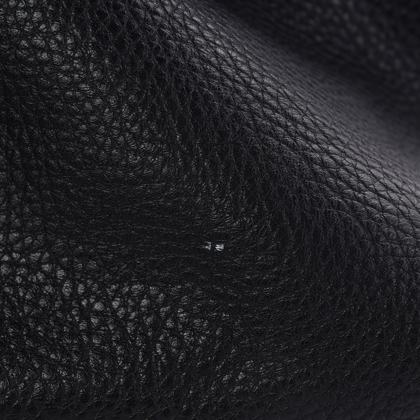 London Grainy Calfskin Medium Baynard Tote Black