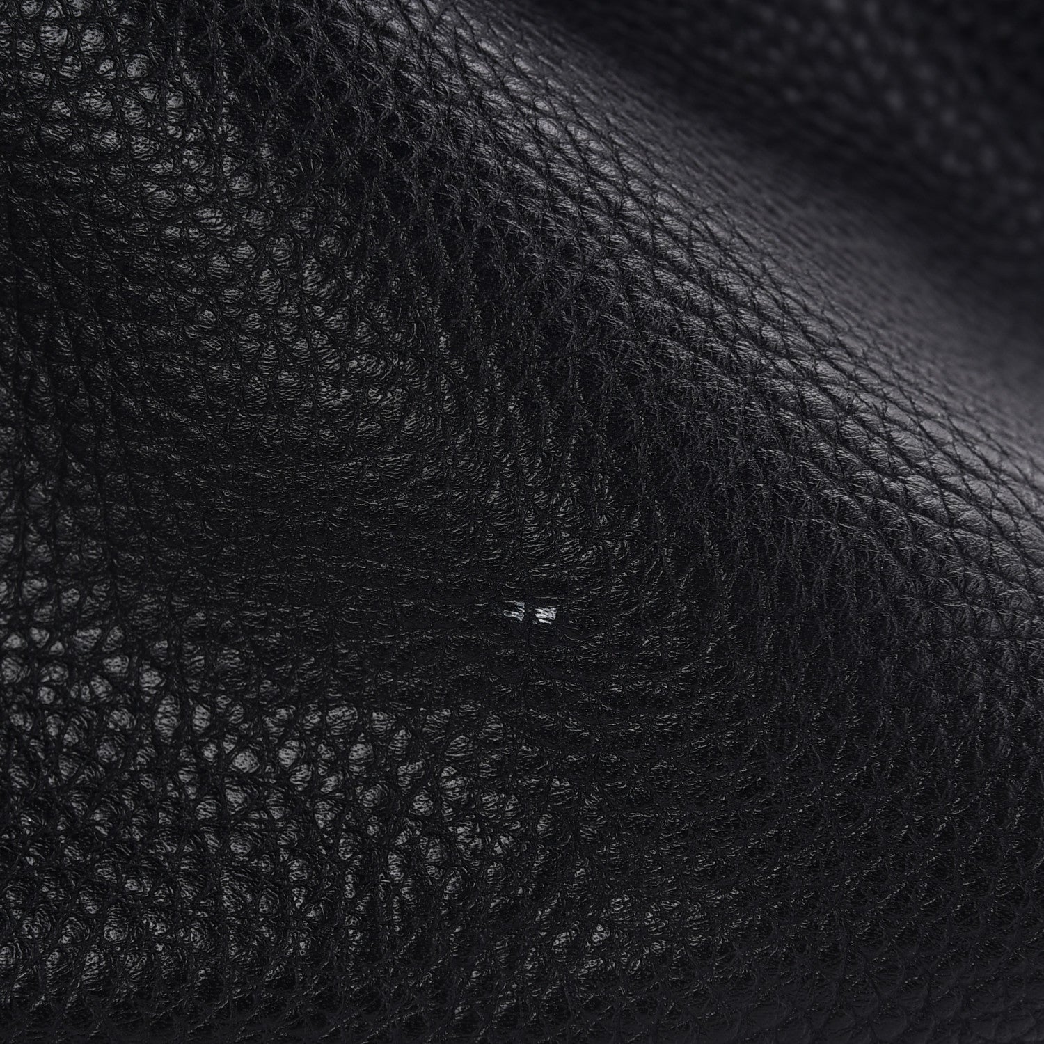 Burberry London Grainy Calfskin Medium Baynard Tote Black 8 of 8