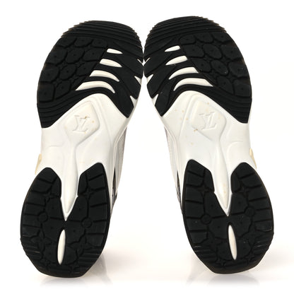Louis Vuitton Monogram Calfskin Run 55 Sneakers 38 White 7 of 13