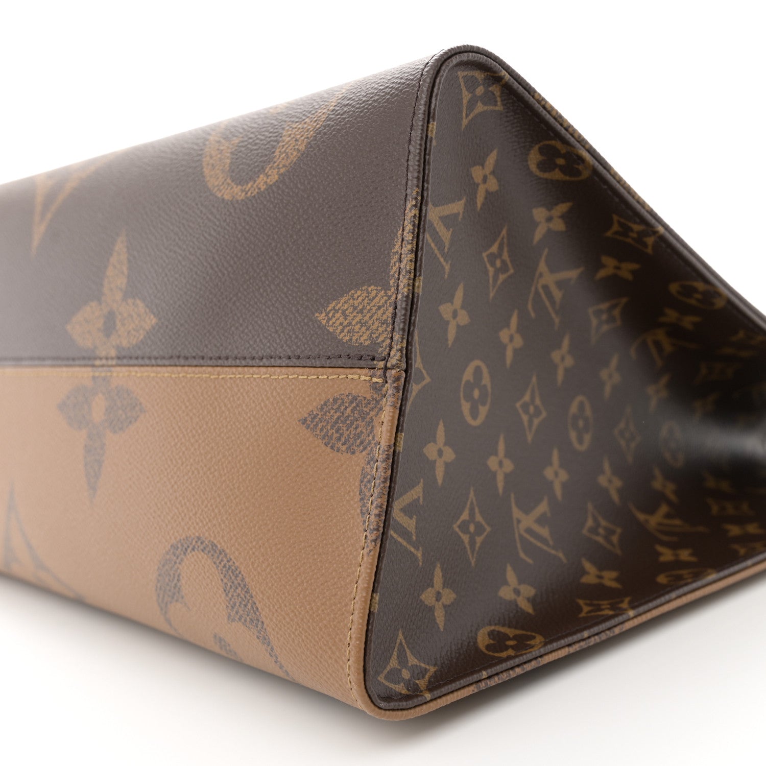 Louis Vuitton Reverse Monogram Giant Onthego GM 9 of 10