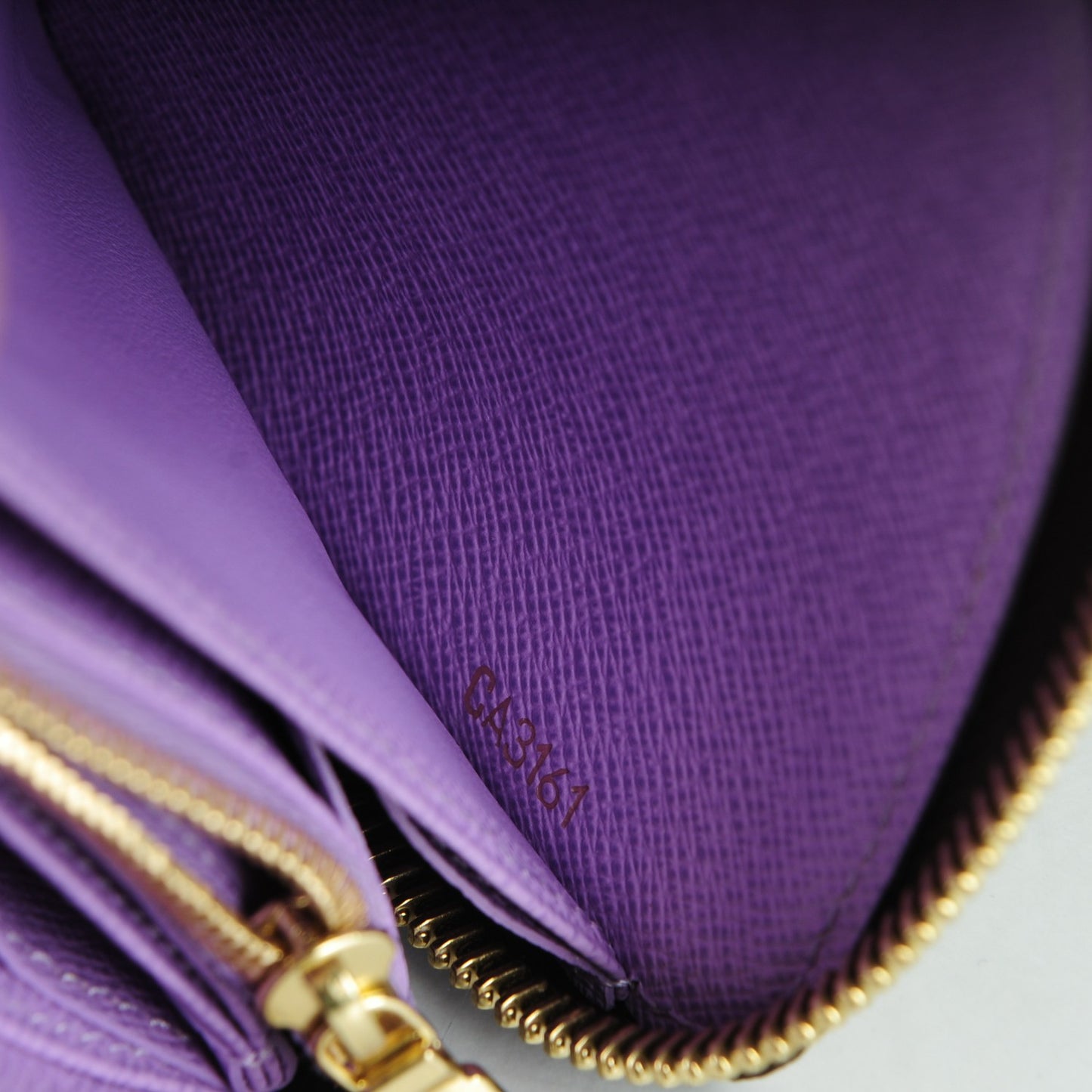 Damier Ebene Illustre Zippy Wallet Violet