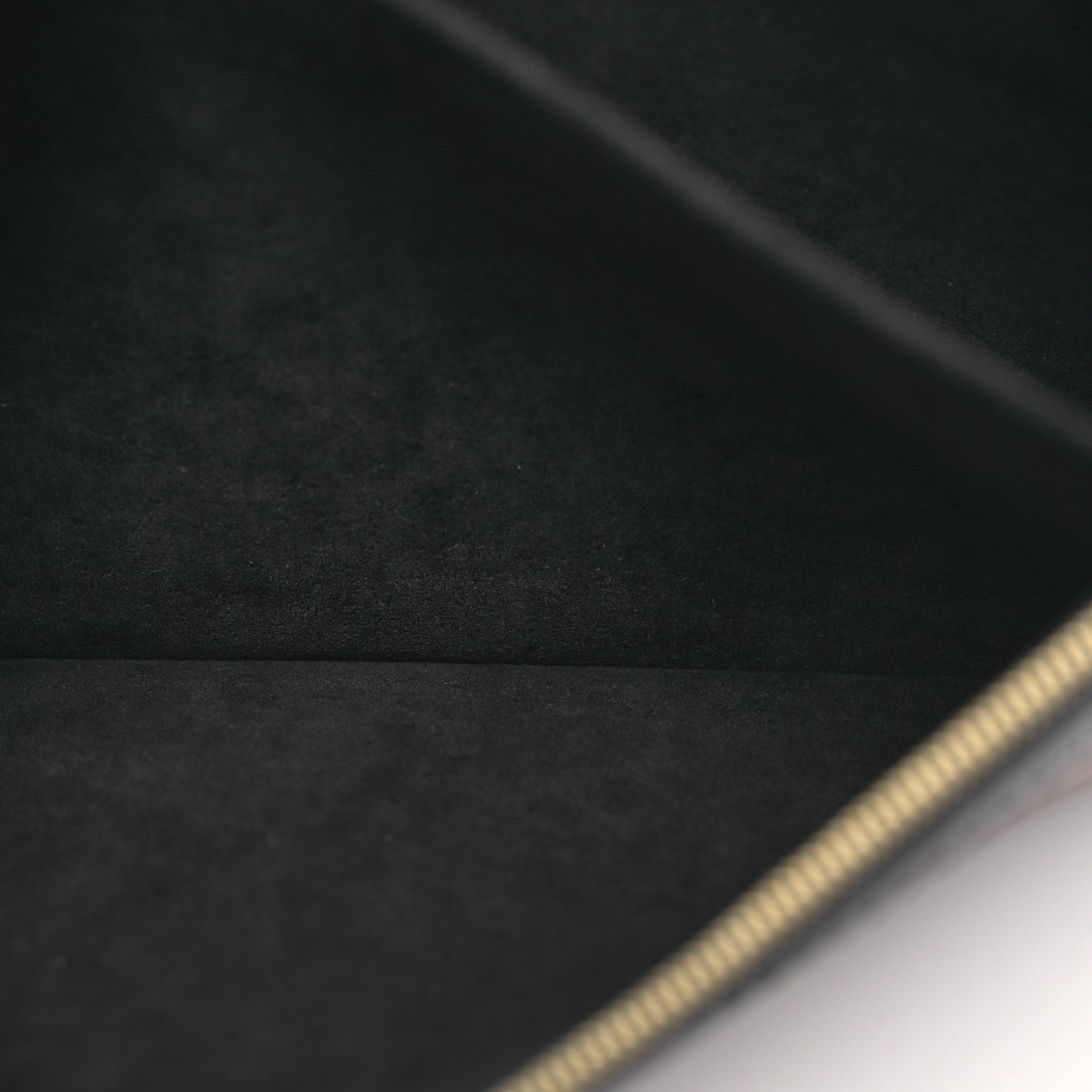 Monogram Daily Pouch Black