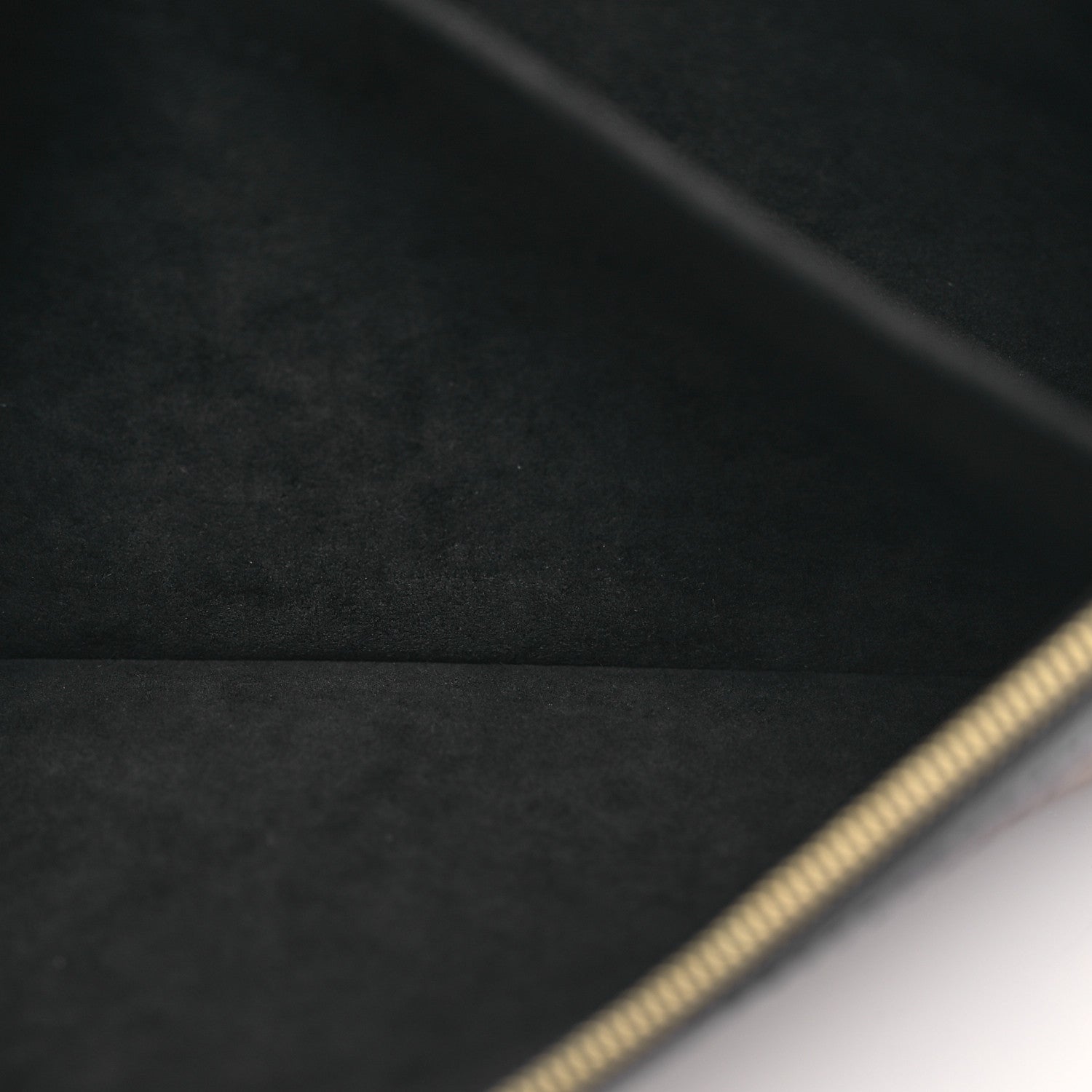 Louis Vuitton Monogram Daily Pouch Black 5 of 9